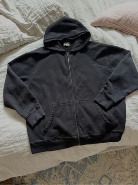 Mate the Label Classic Black Full-Zip Hoodie. Size M/L